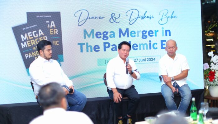 Diskusi Buku “Mega Merger In The Pandemic Era” : Catatan Sejarah, Referensi Pengembangan Perbankan Syariah Indonesia