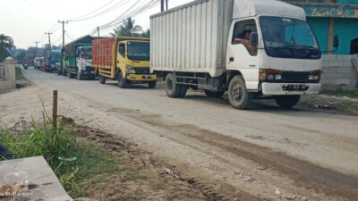 Proyek Perbaikan Jalan Raya Cikande Garut Kopo Ganggu Pengguna Jalan, Pengendara Mengeluh