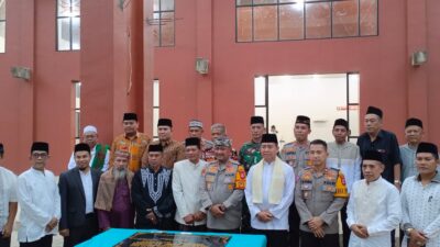 Support Pembangunan Mesjid Jami Al Huda Kapolres Serang Didapuk Tanda Tangan Prasasti