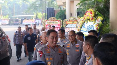 Resmi Jabat Kapolda Banten, Irjen Pol Suyudi Ario Seto Disambut Seluruh Pejabat Utama Polda Banten