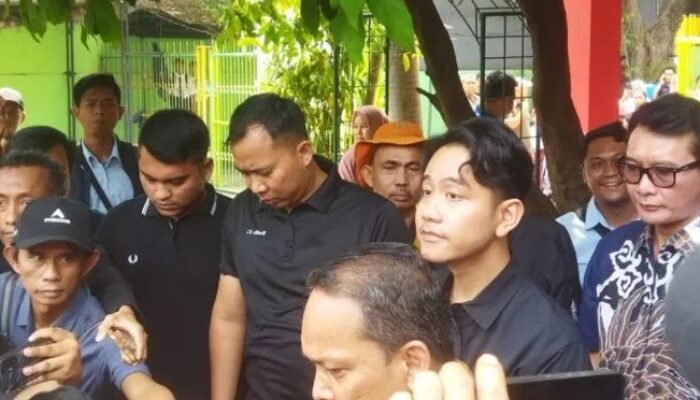 Pj Wali Kota Tangerang Dampingi Wapres Terpilih Gelar Uji Coba Makan Siang Gratis di SDN 4 Tangerang